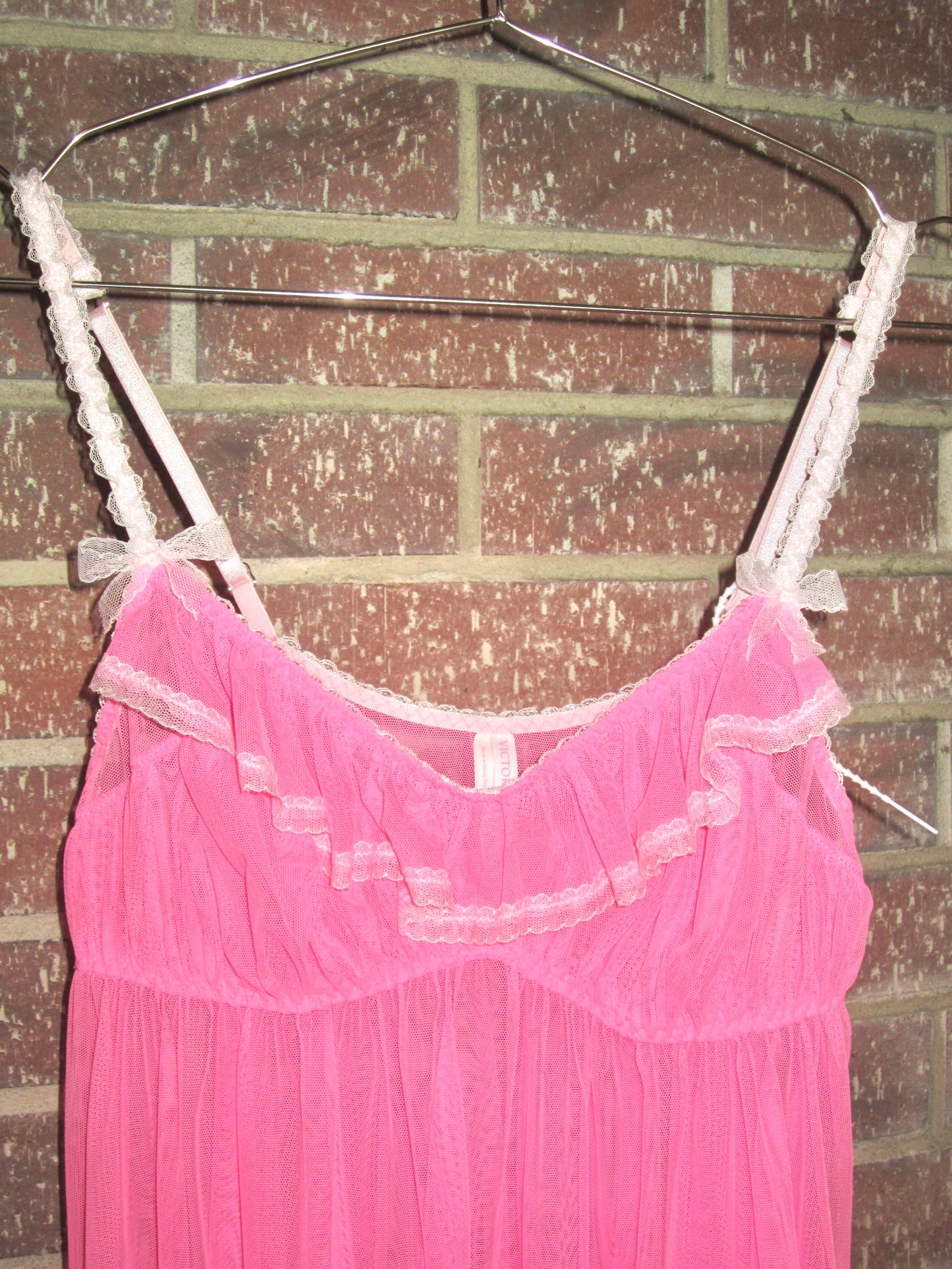 00s VS hot pink ruffle babydoll
