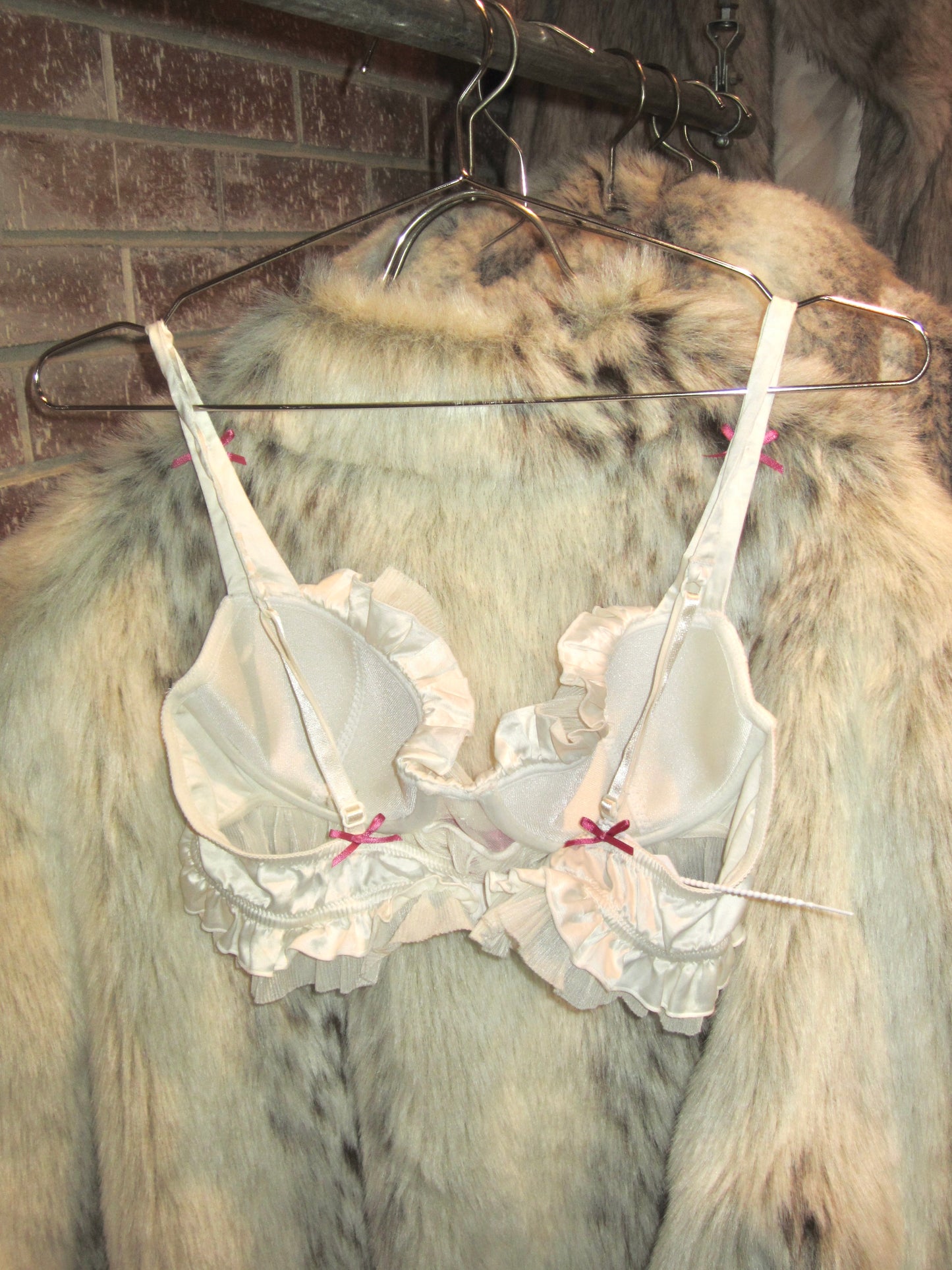 2008 Victoria's Secret- Sexy little things collection- Ruffle bra