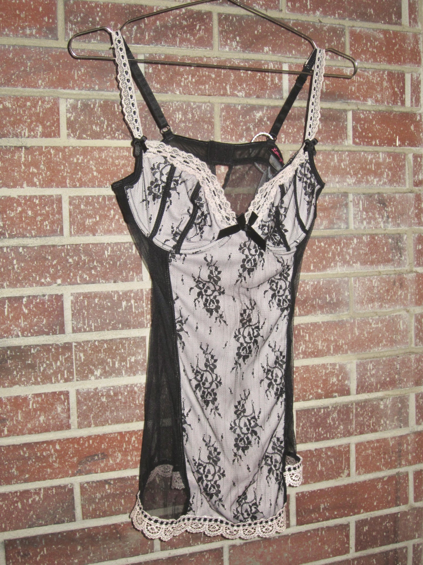 00s VS lace maid babydoll