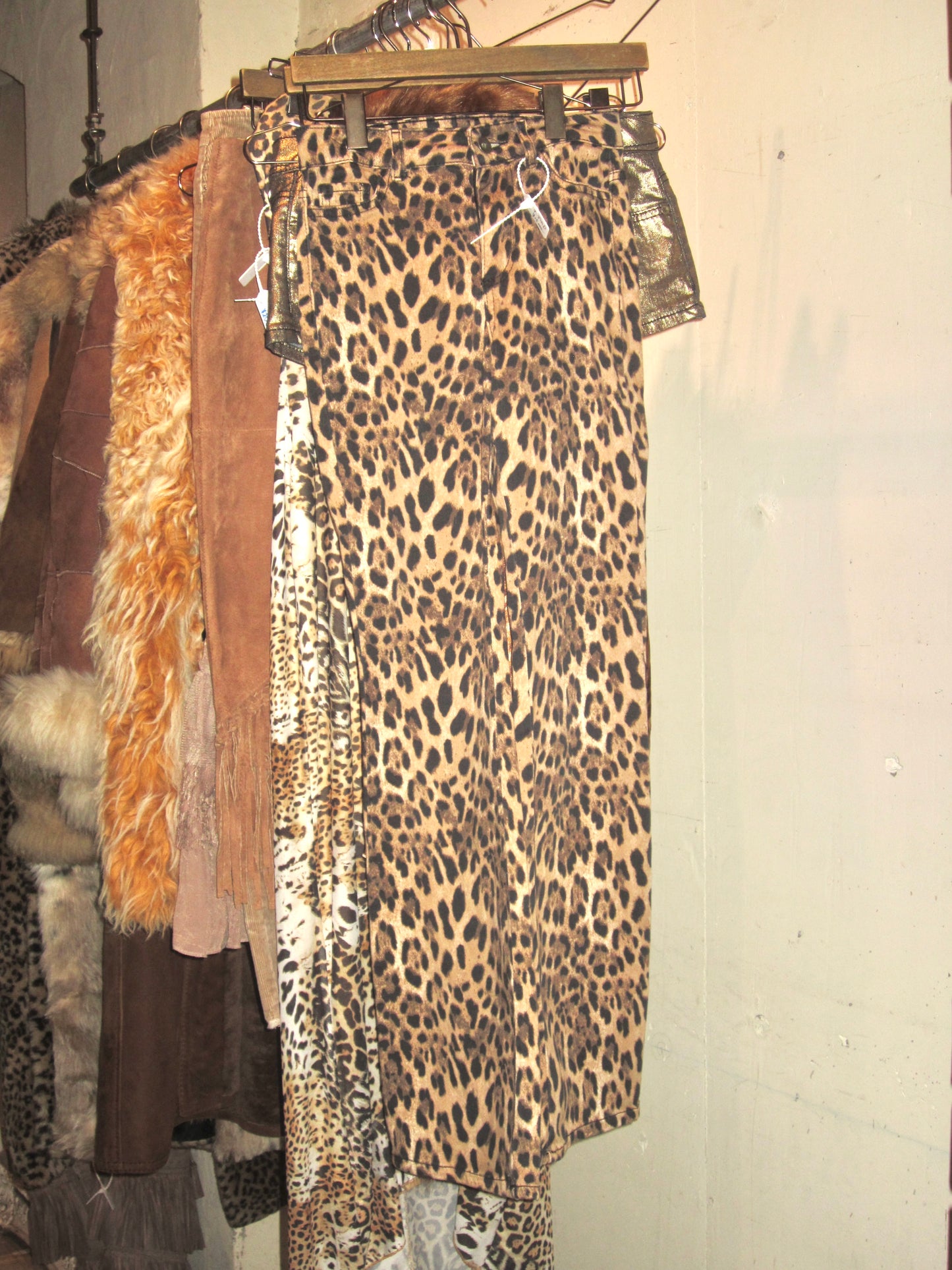 Intimissimi leopard stretch flare pants