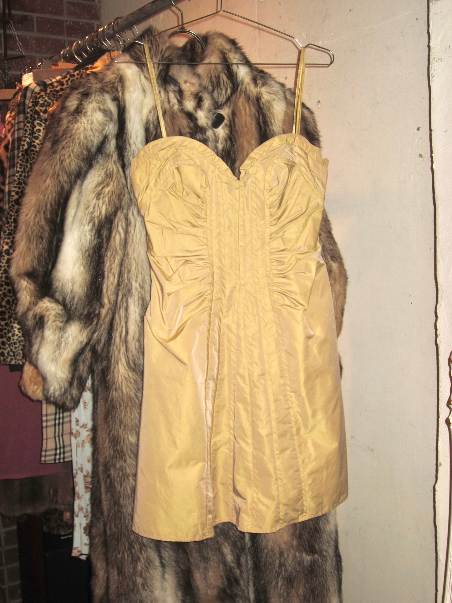 Maxazria Silky Yellow Beige Ruched Bustier Strapless Corset Dress