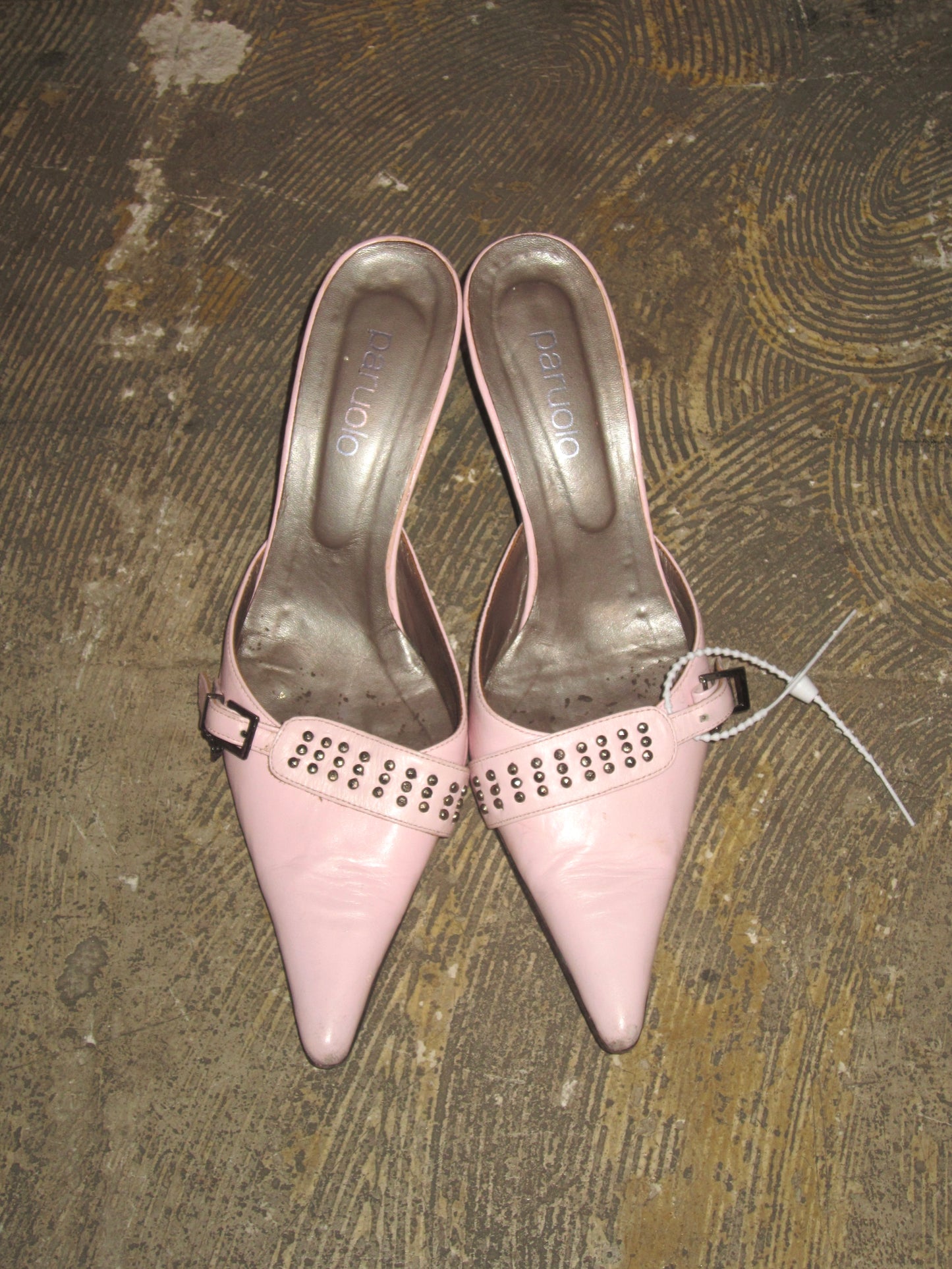 00s milk pink leather mule