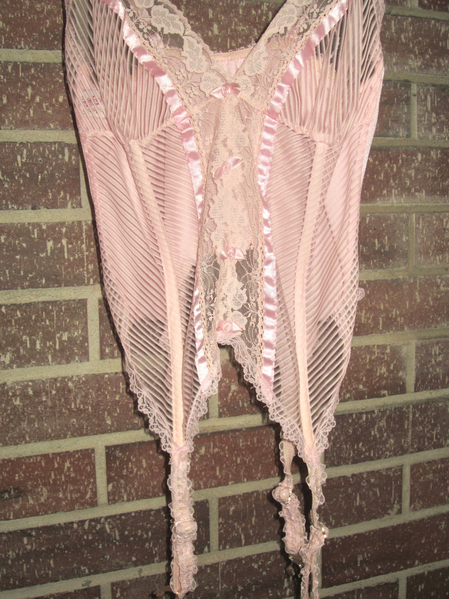 00s US pink semi sheer