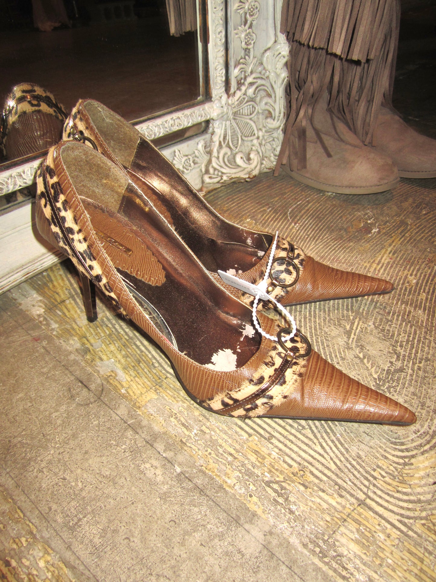 00s vintage leopard leather mule