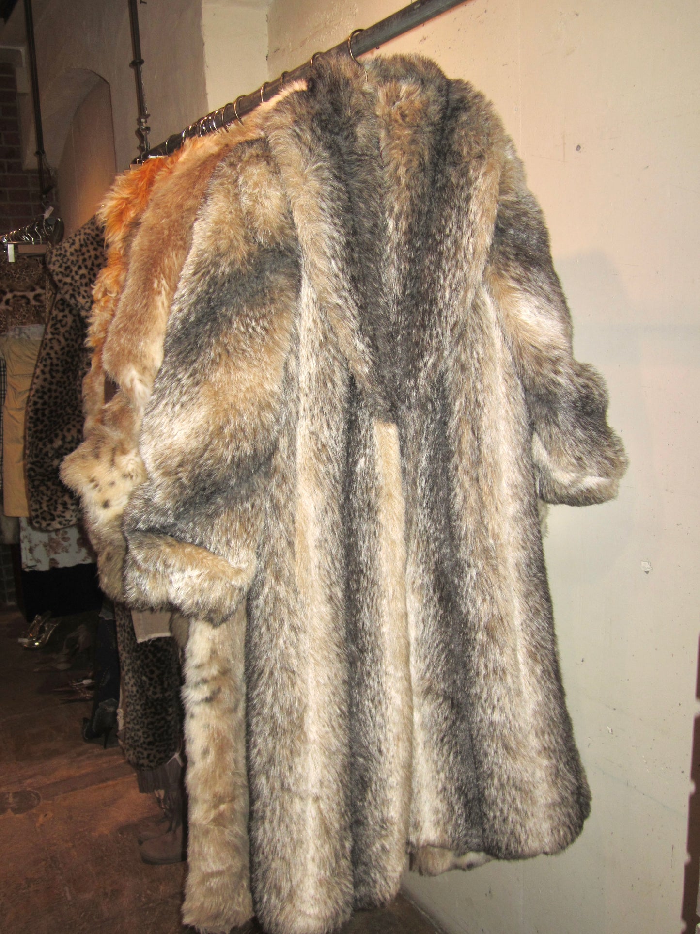 00s old money faux fur long volume jacket