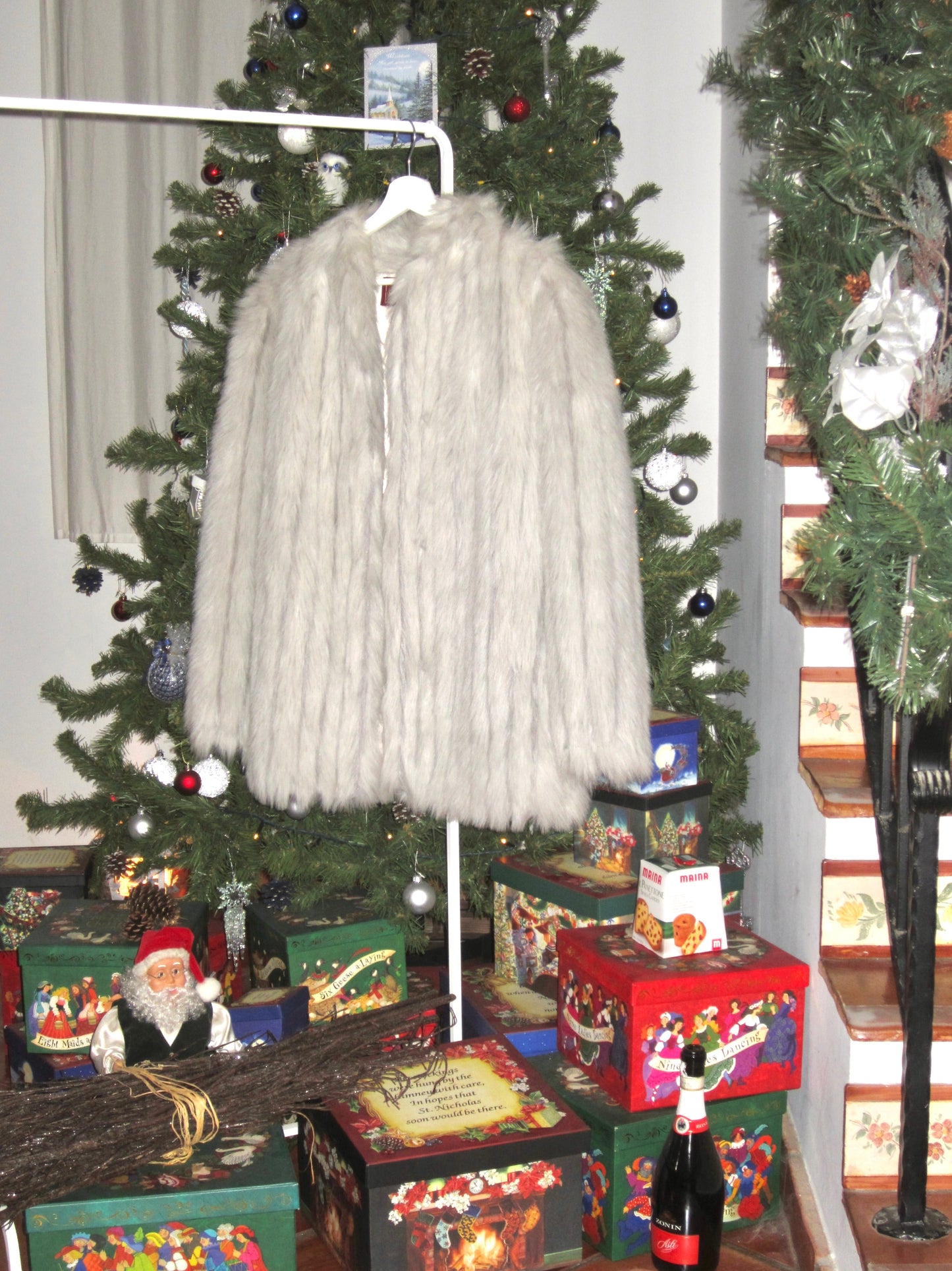 Vintage Icy white faux fur coat