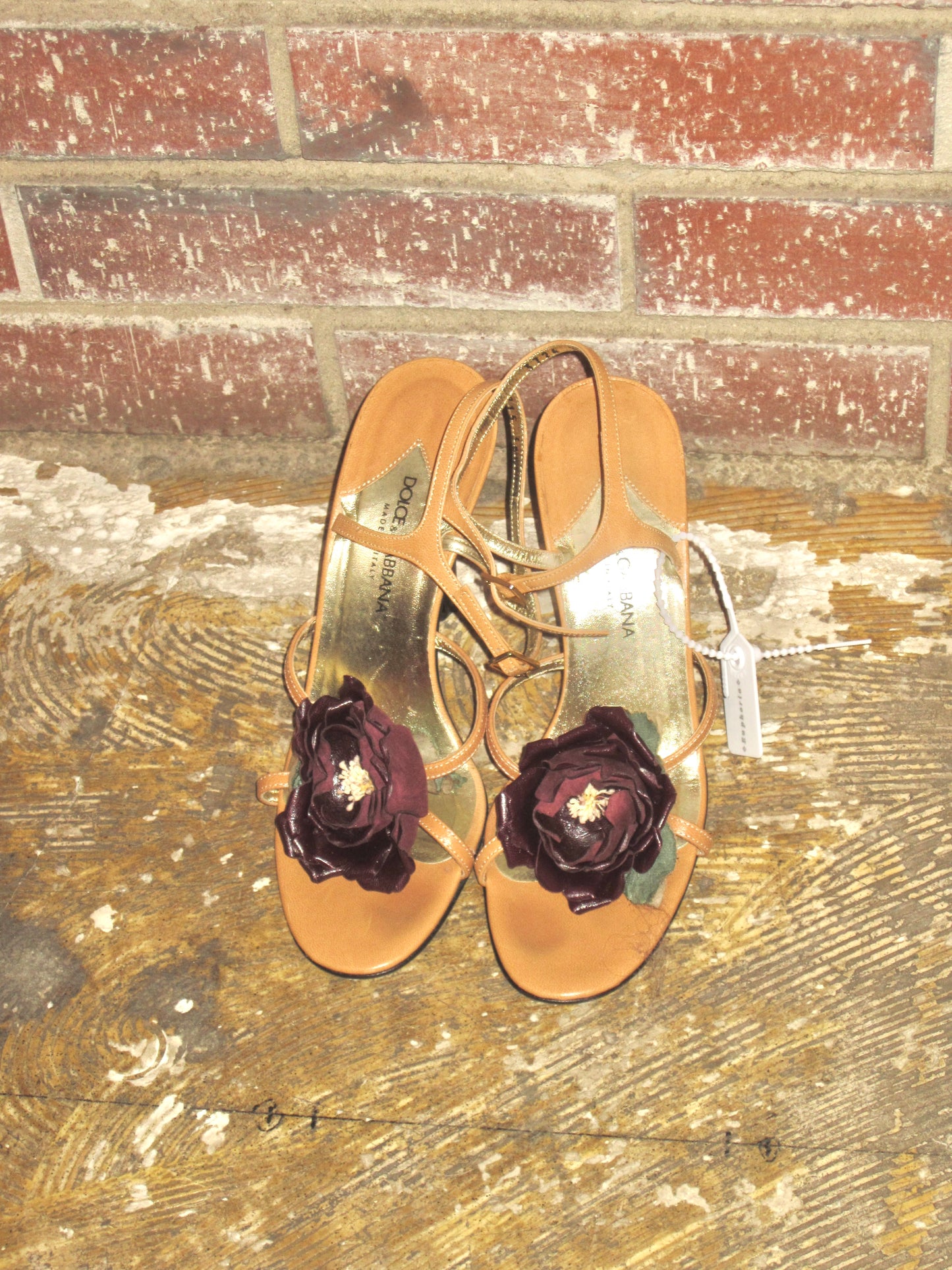 Vintage dolce & gabbana flower heel