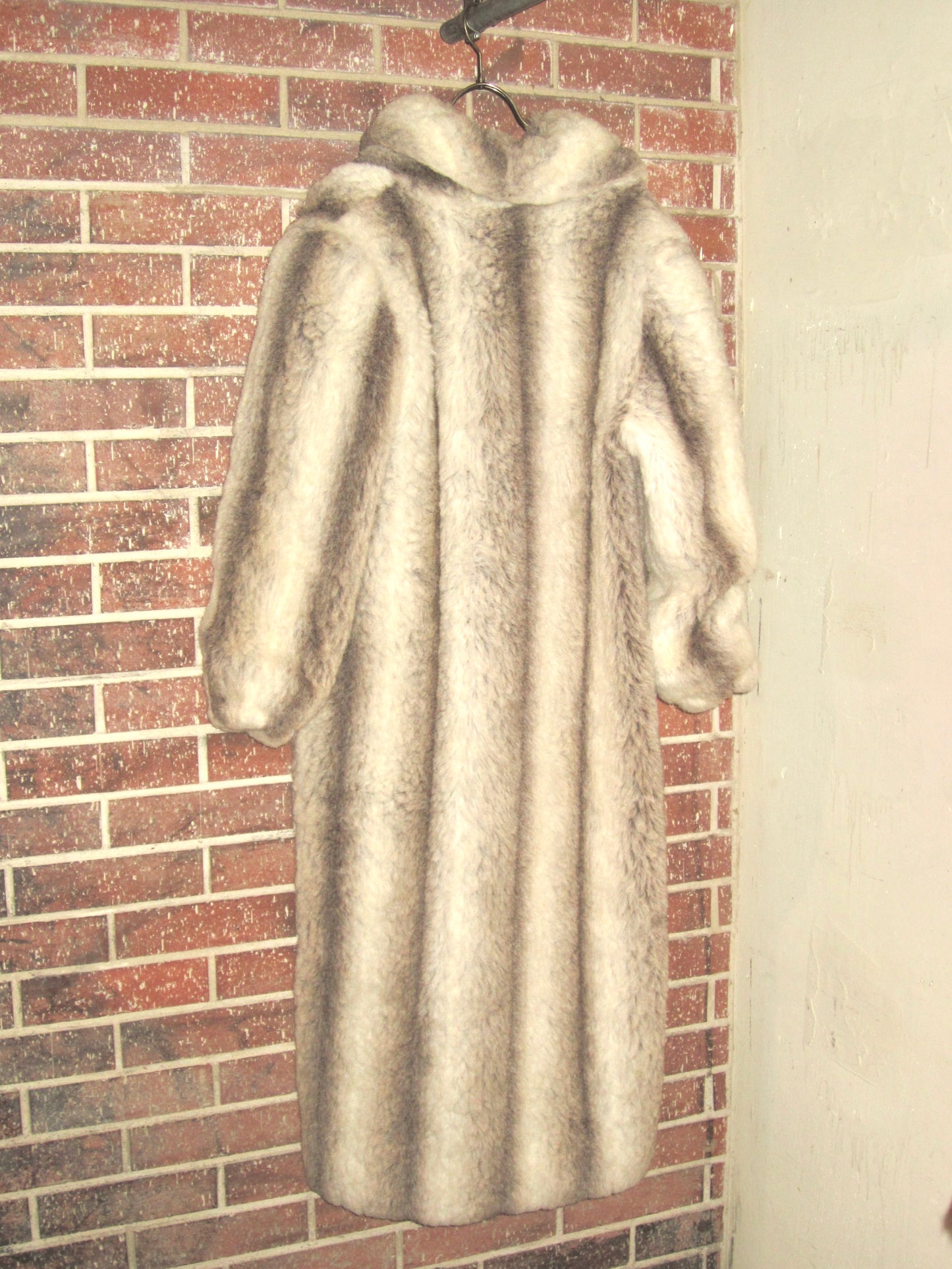 Vintage Monterey cream latte long faux fur coat