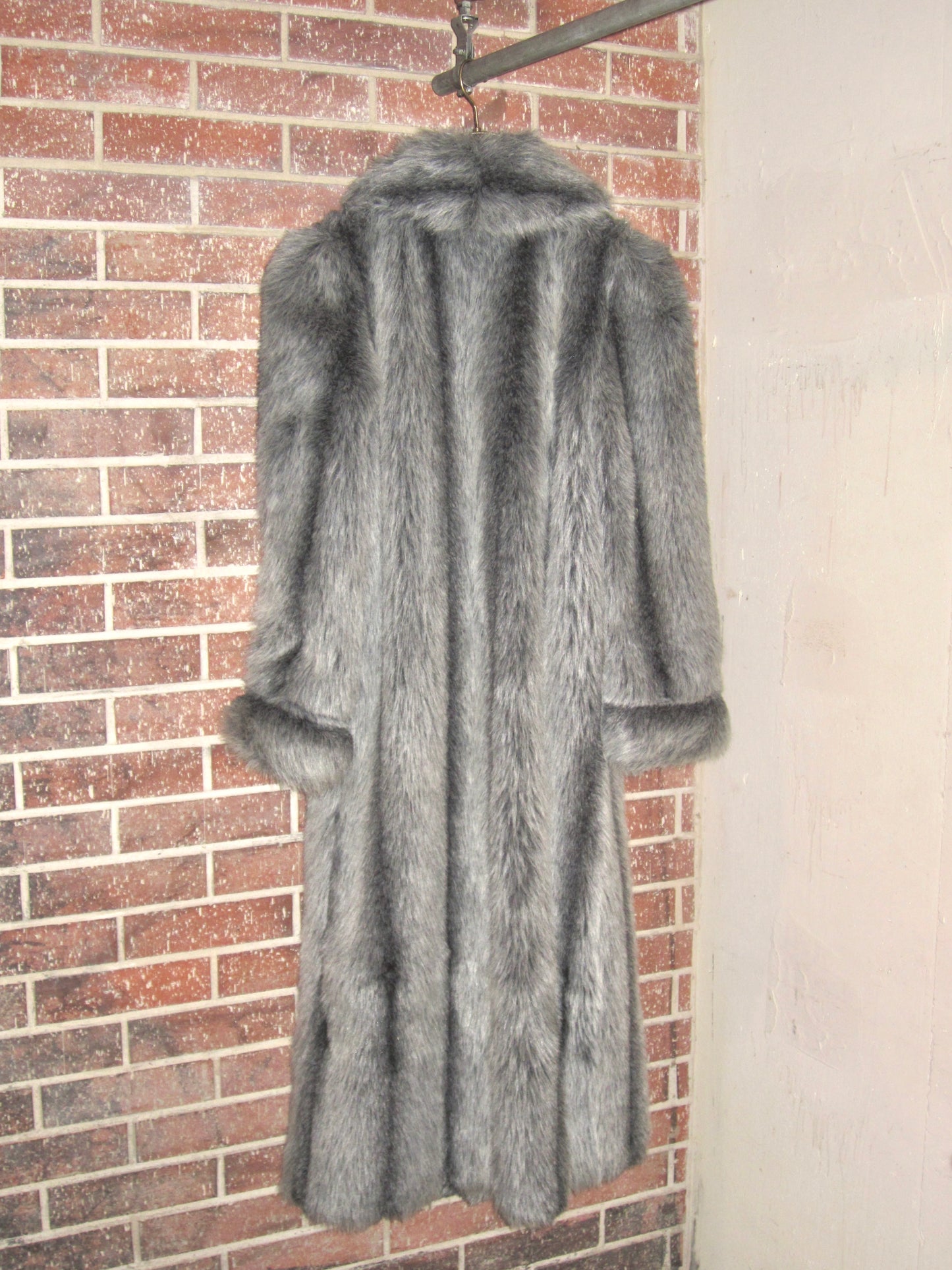 Vintage US black long faux fur coat