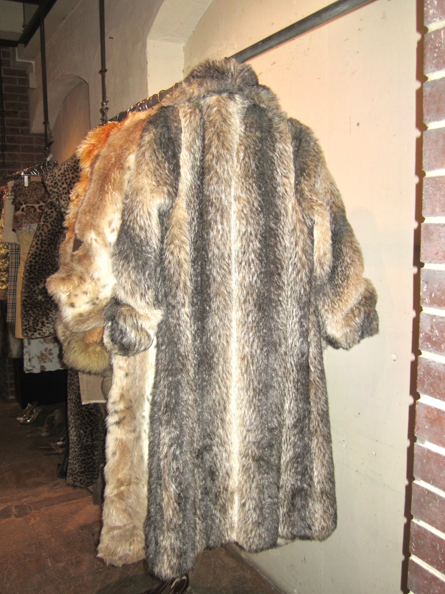 00s old money faux fur long volume jacket