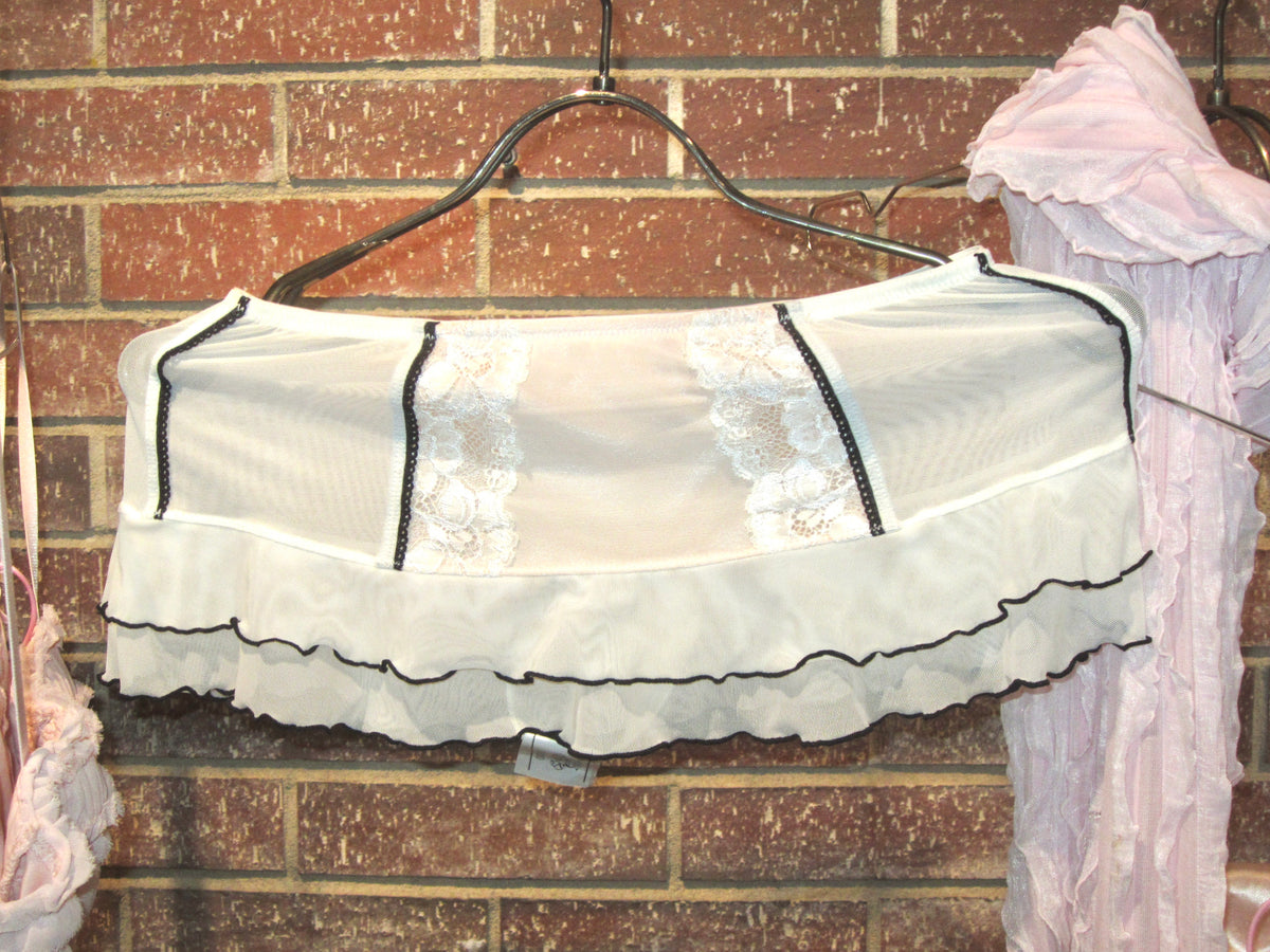 Ivory Lace Ruffle Shorts