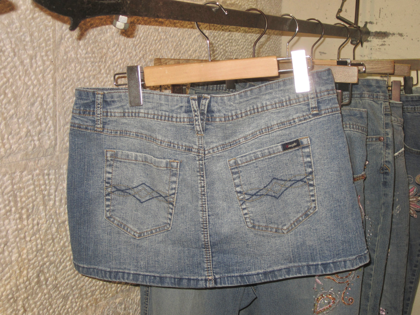 00s flower embroidered denim low rise mini skirt