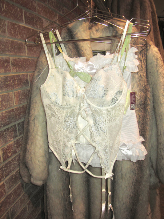 Y2k victoria's secret white and blue lace corset bra