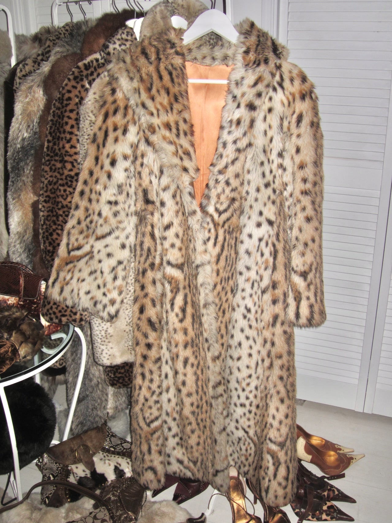 The wild cat vintage long faux fur coat