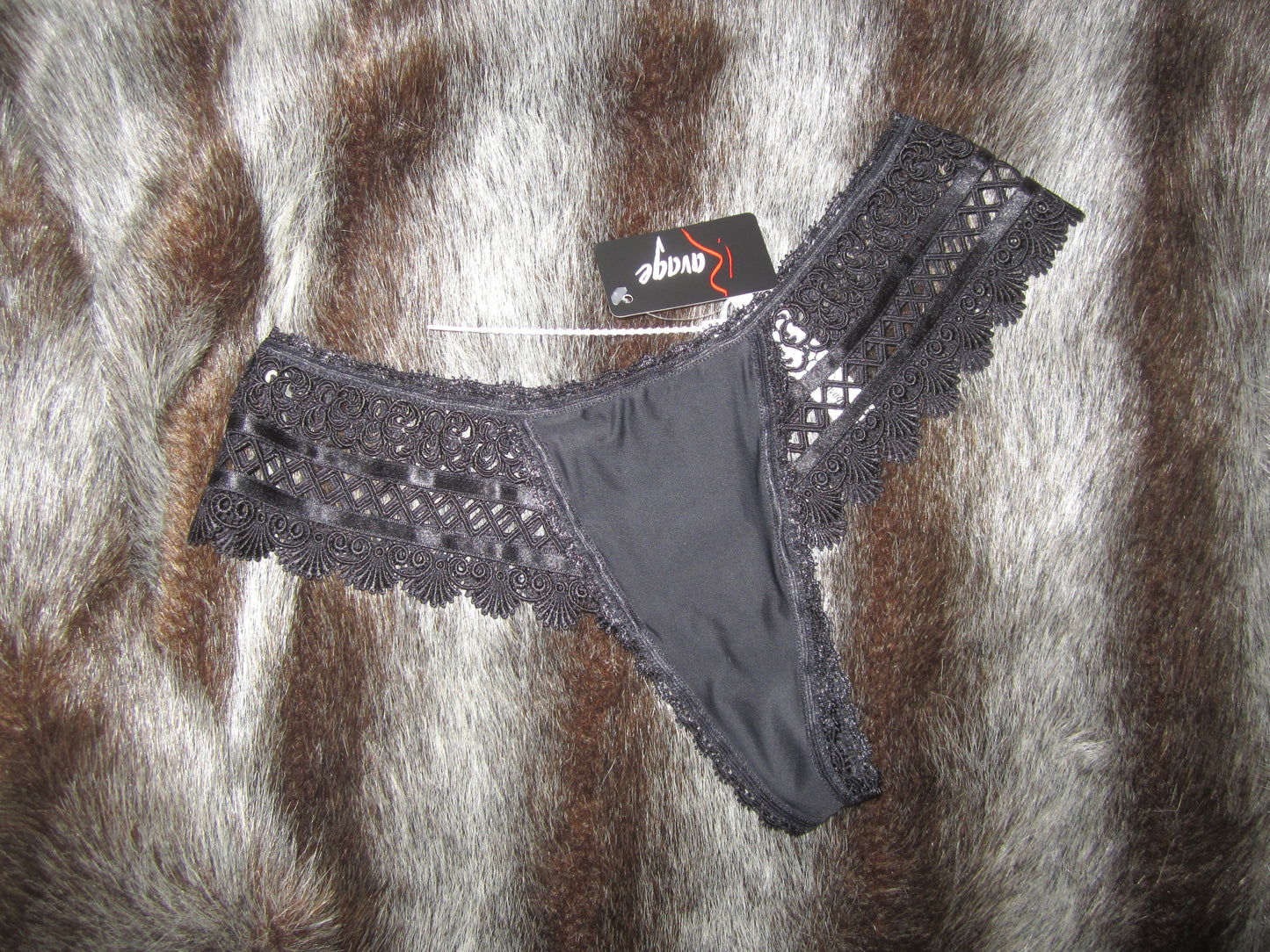 RAVAGE noir LINGERIE SET