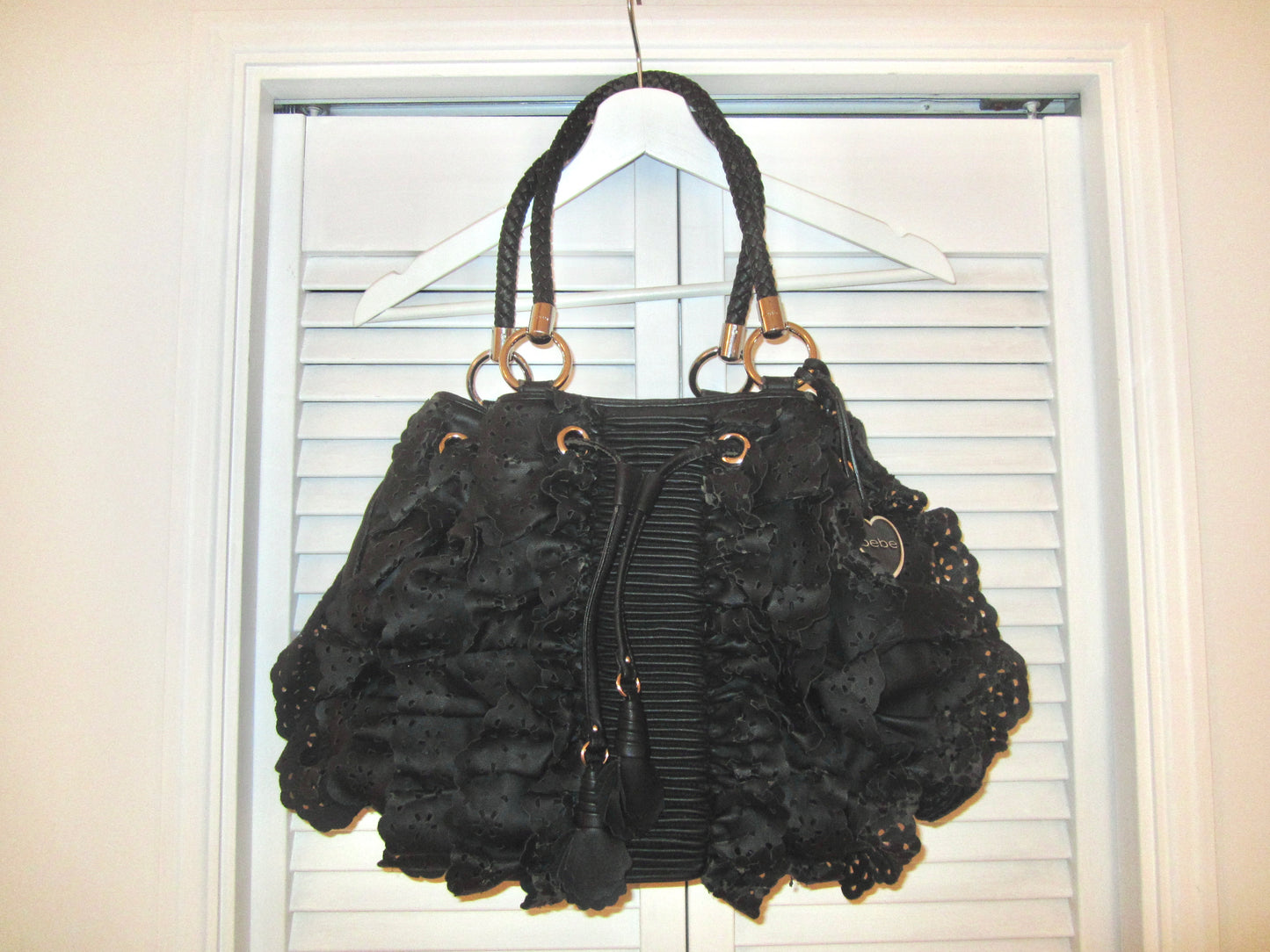 Black Ruffle