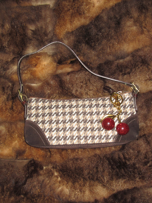 Old coach brown kilting handbag
