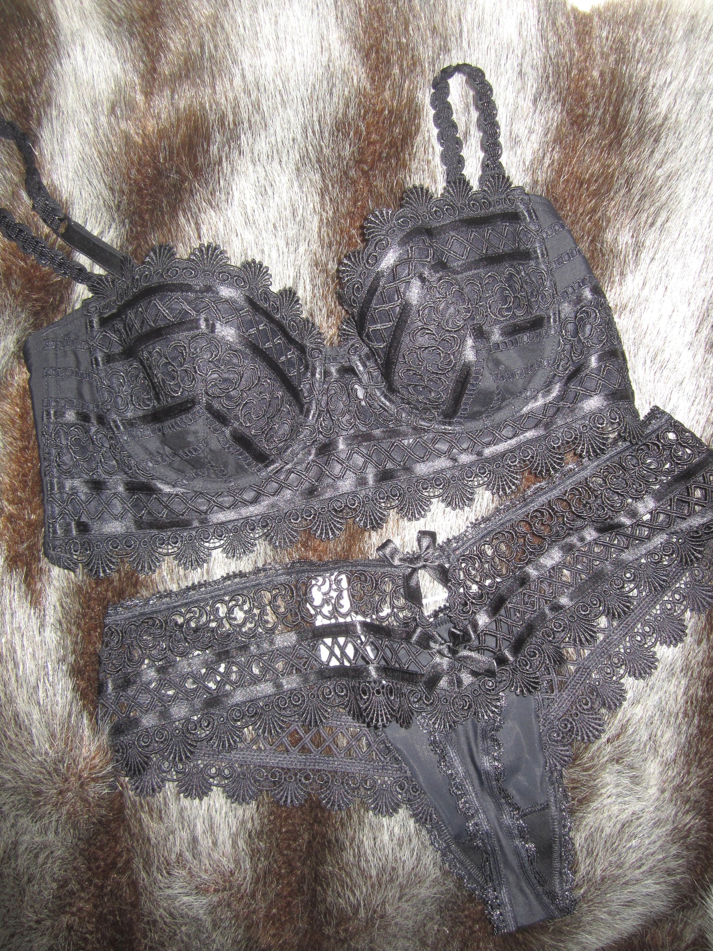 RAVAGE luxury noir lingerie SET