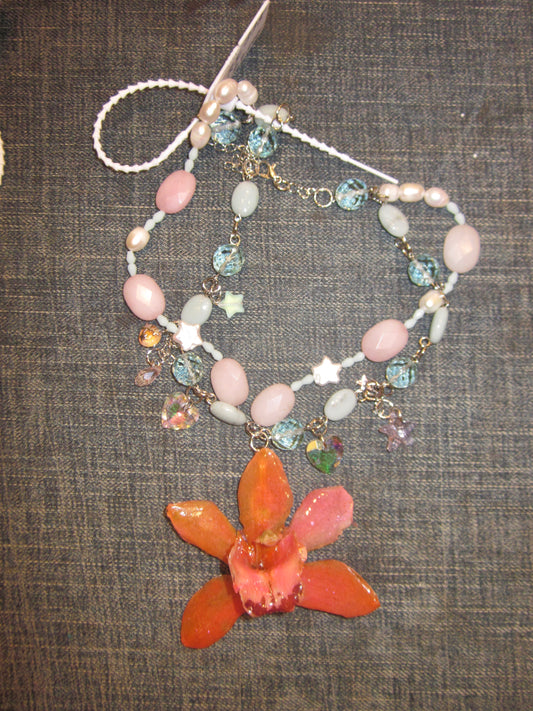 “Cherry spell” real flower necklace