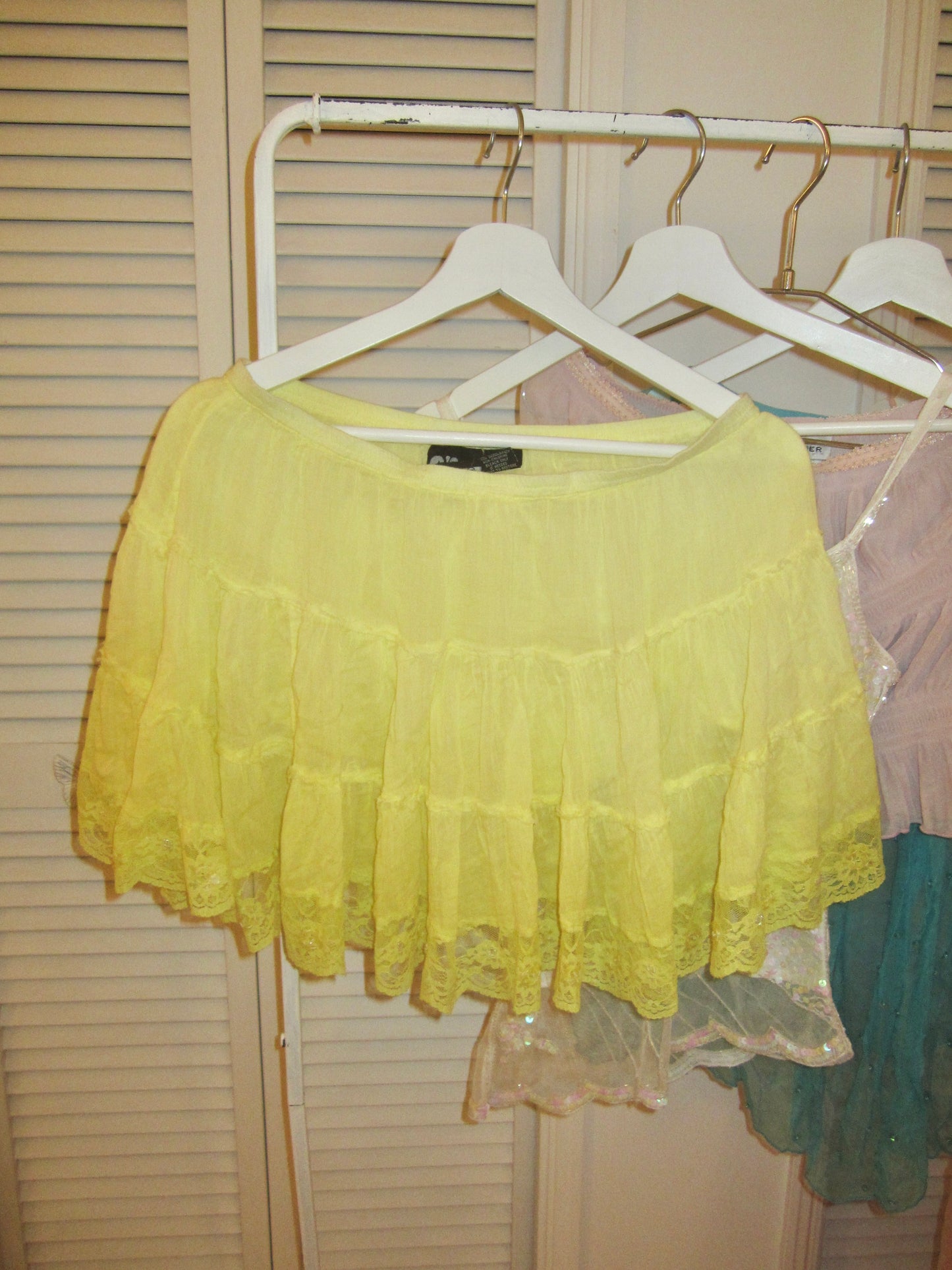 Lemon Ruffle