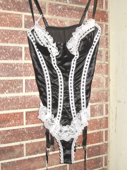 00s US vintage black & white body suit