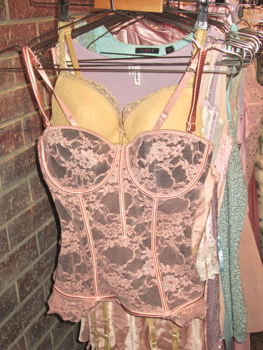 00s coquette lace bustier corset