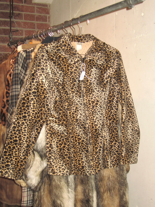 Classic leopard zip up jacket