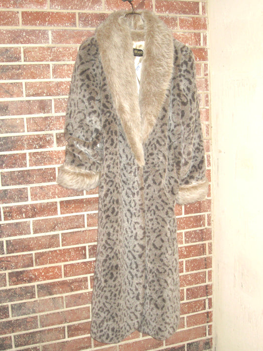 00s US vintage snow leopard faux fur long coat