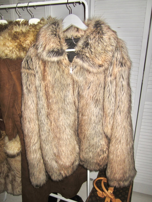 Dreaming bear faux fur jacket