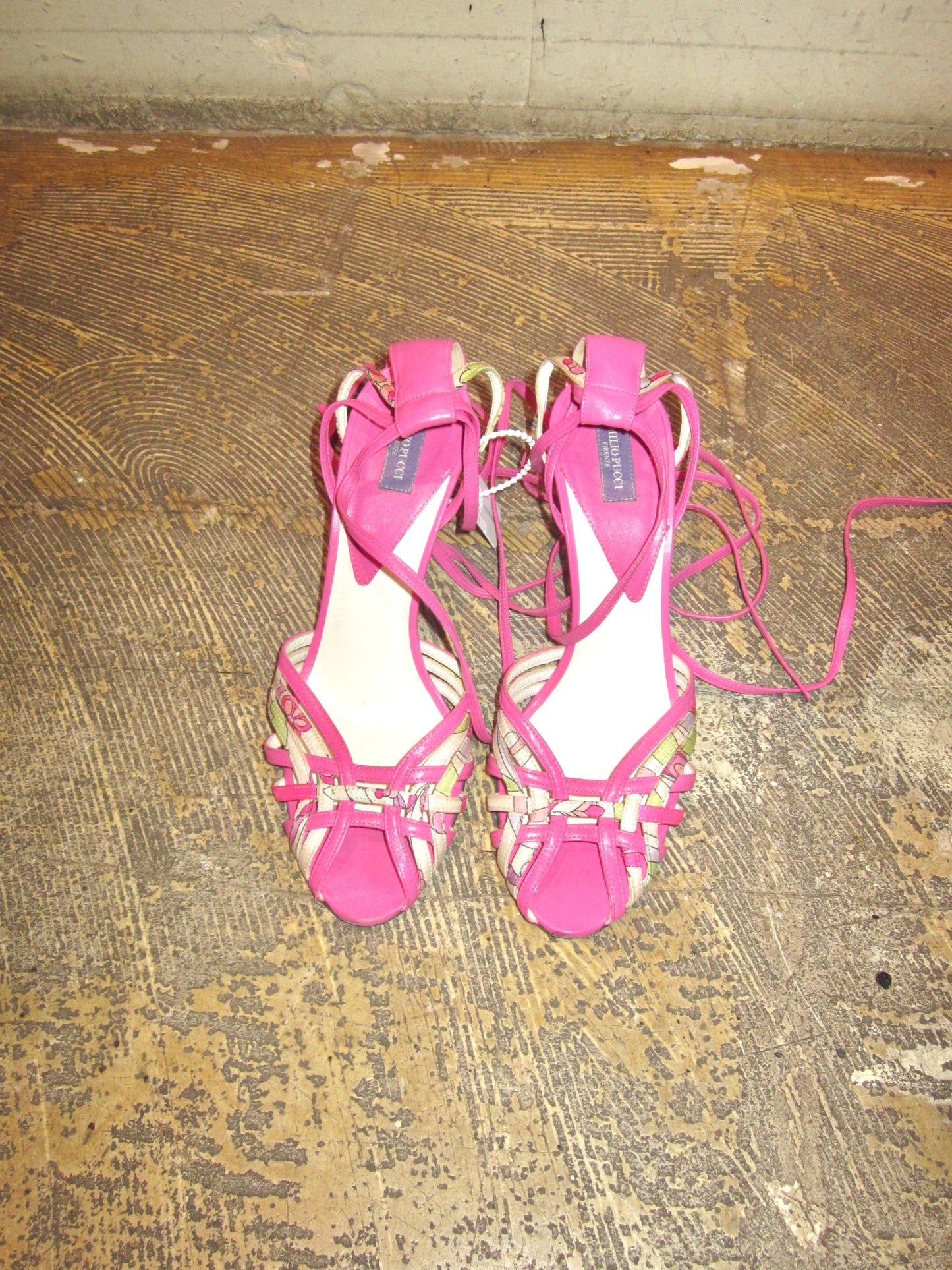 Pink resort star