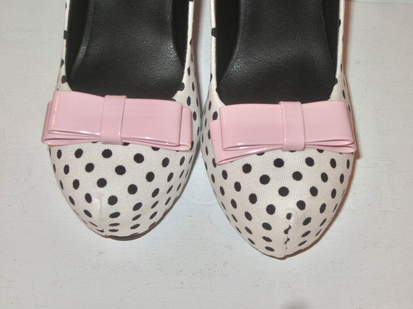 Pink Dot Ribbon Pumps