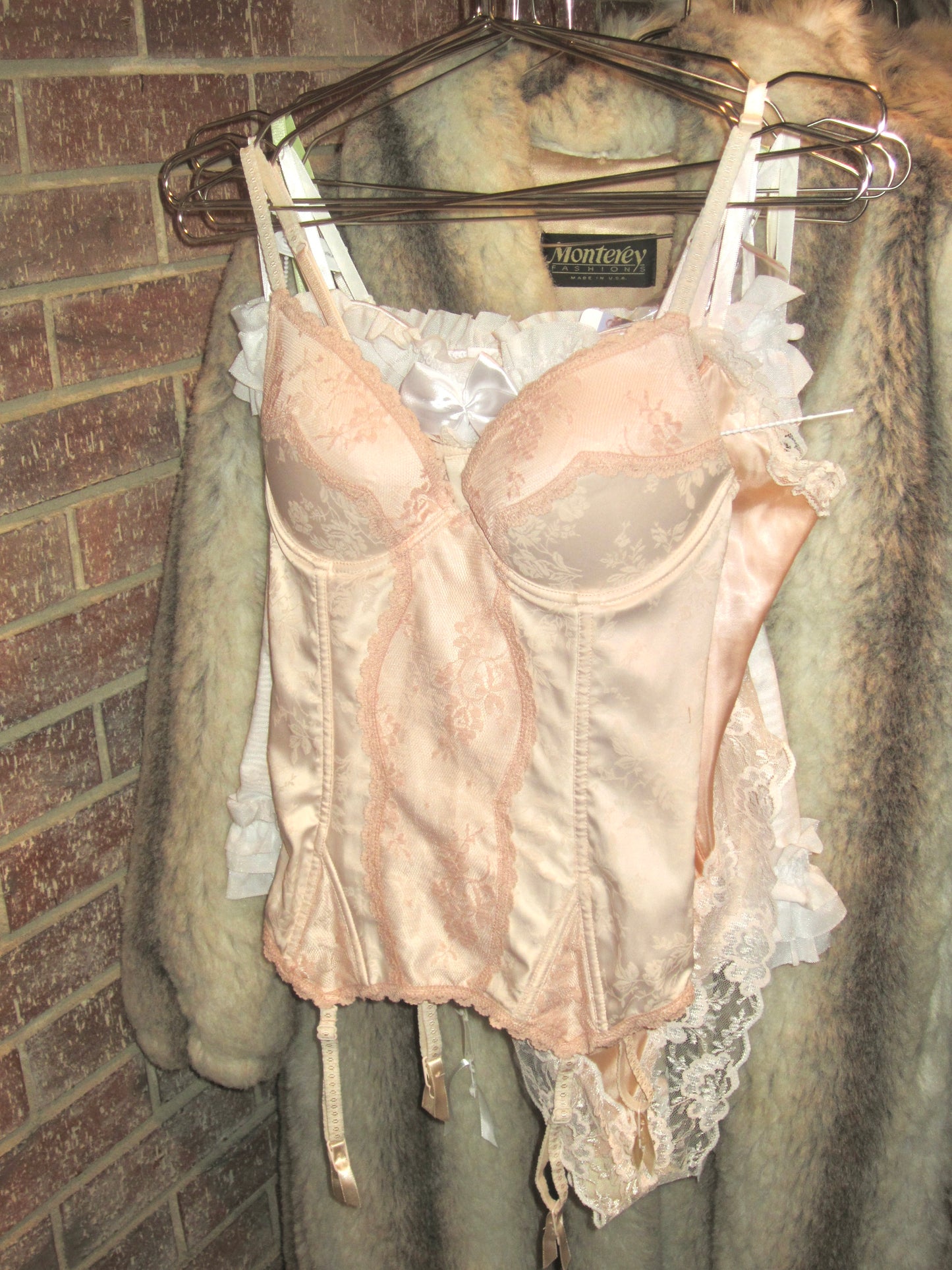 Dusty Ivory Pink VS Bustier