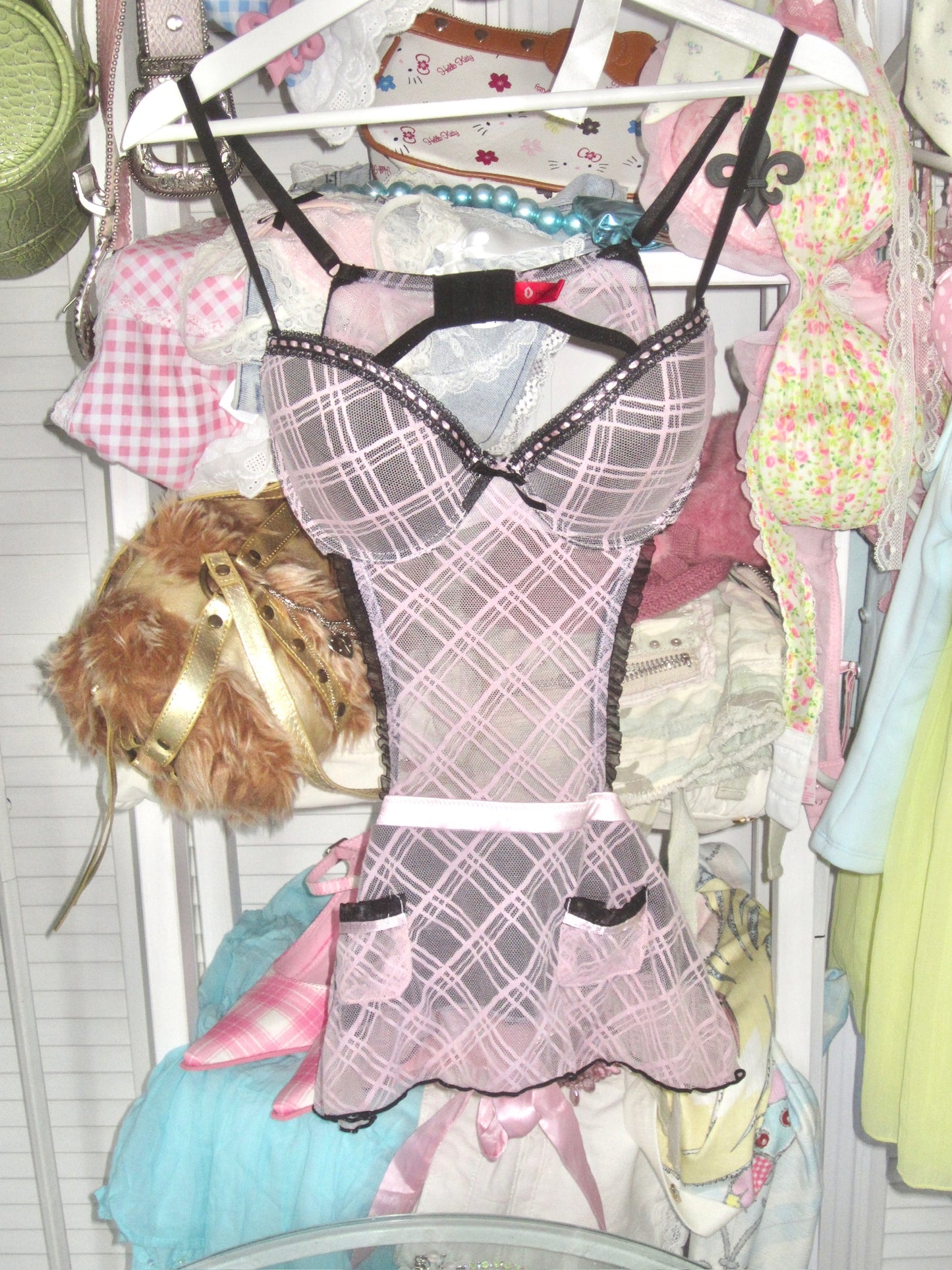 Poison Stinger and Summer Dress