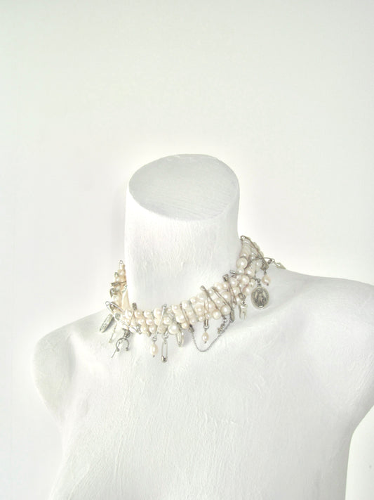 “The secret pearl club” handmade necklace