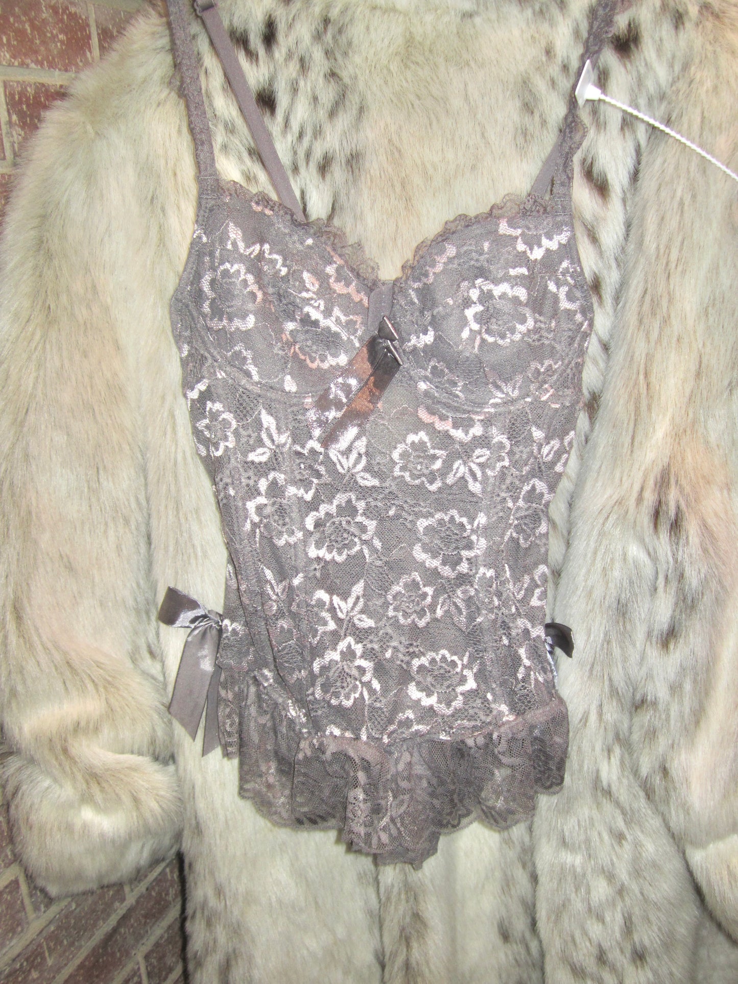 00s Victoria’s Secret Black lace corset top with black ribbon bow