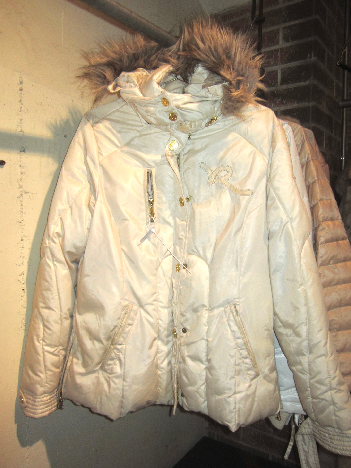 Vintage Rocawear cream puffer jacket