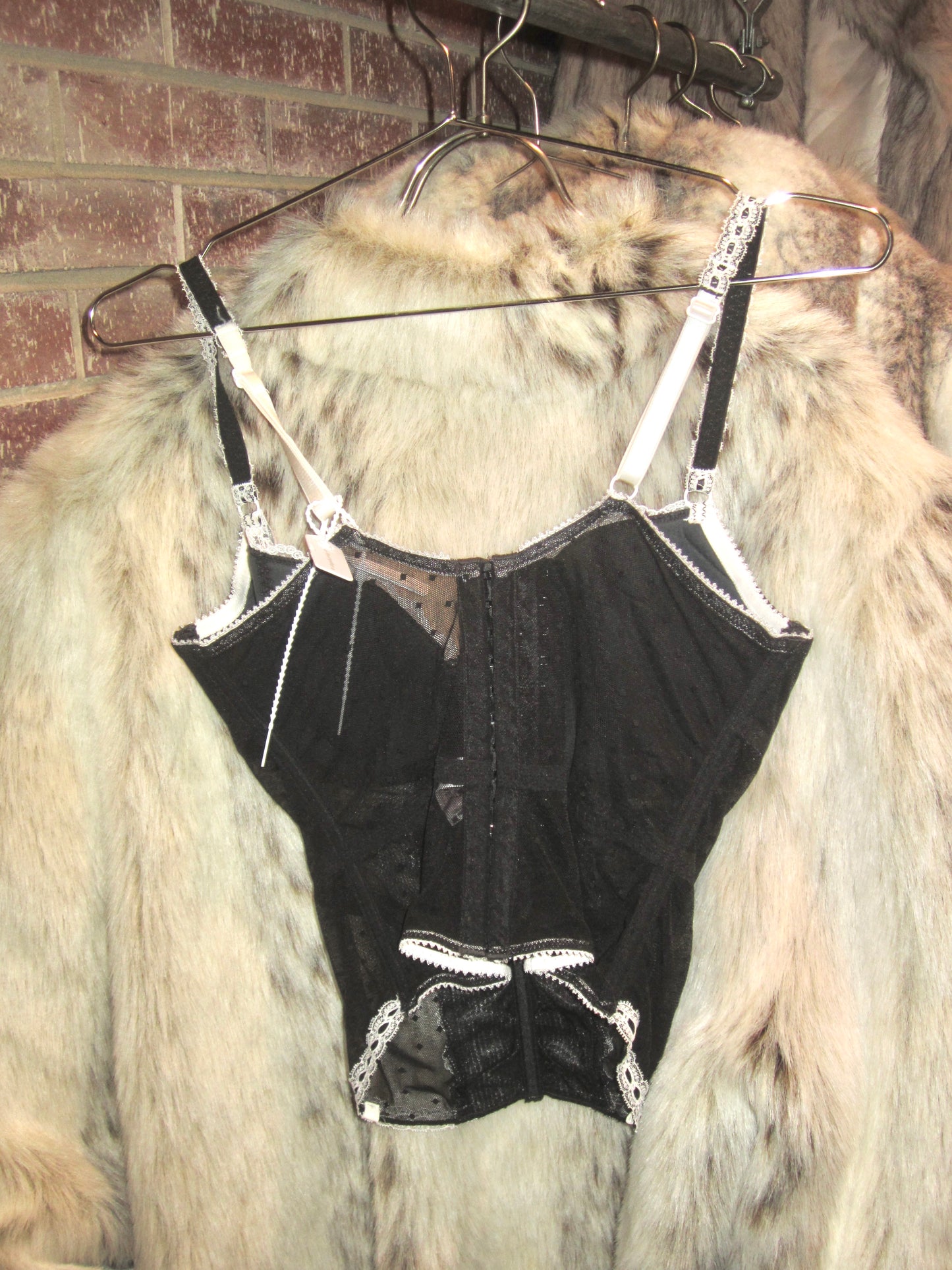 Jezebel Elegant black and white lace corset