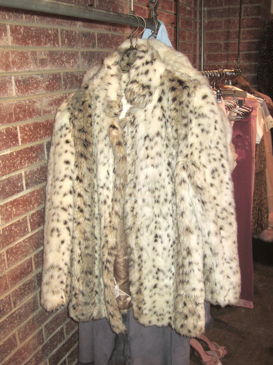 00s US vintage snow leopard faux fur coat