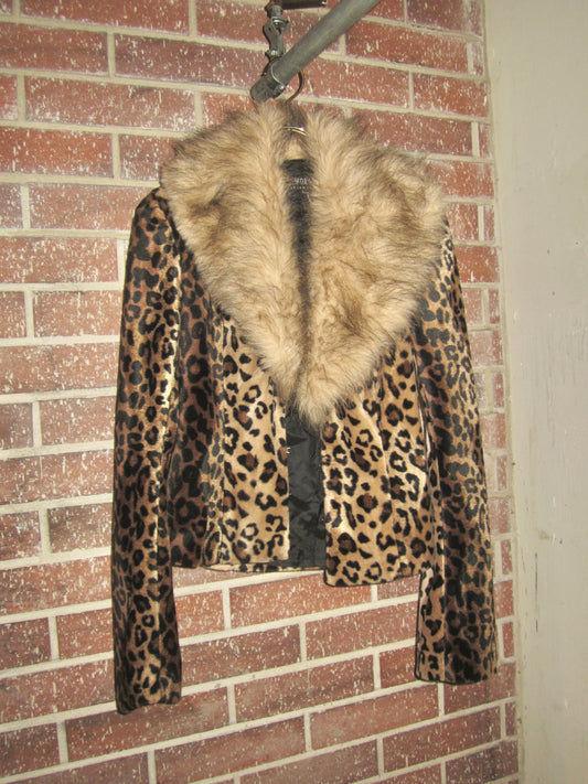 Classy leopard midi jacket