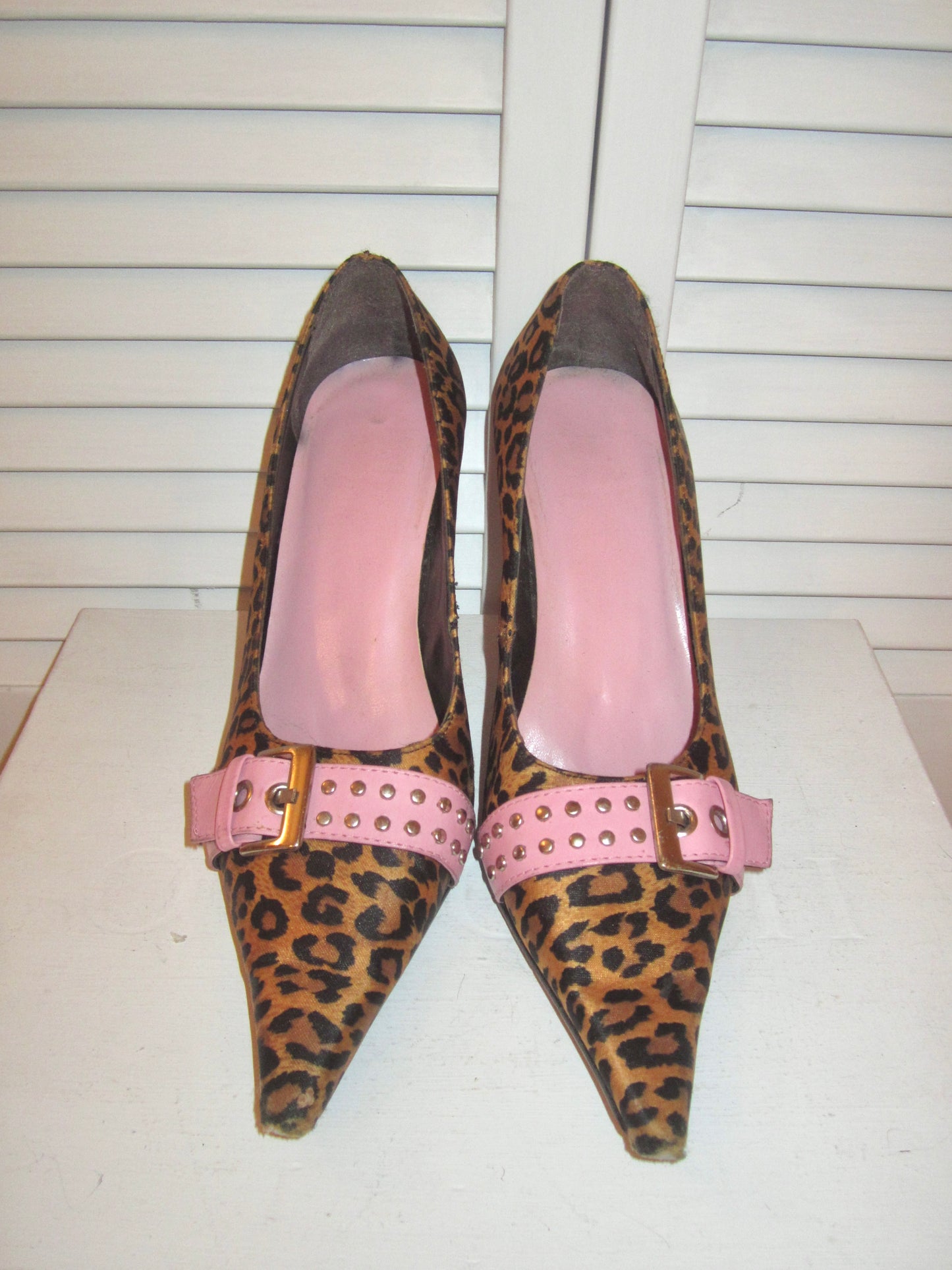 Leopard Kiss
