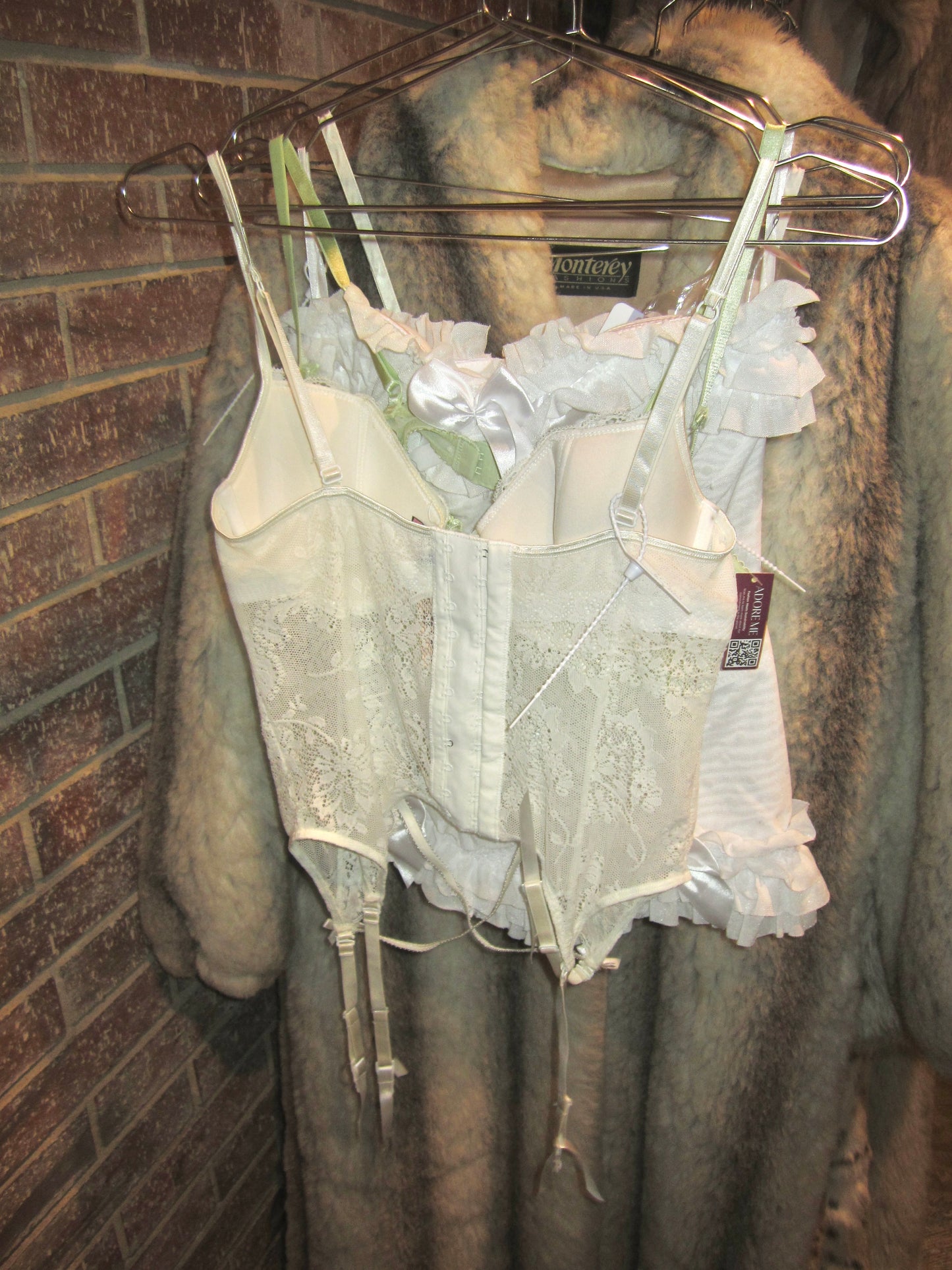 Y2k victoria's secret white and blue lace corset bra