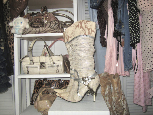 Wild rose 00s snake skin boots
