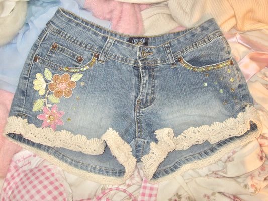 Blue Daisy Lace Letters