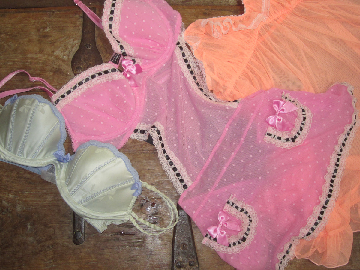 Mint Blue Lace Bow Bra / Pink Dot Ribbon Pocket Slip / Peach Sheer Ruffle Babydoll