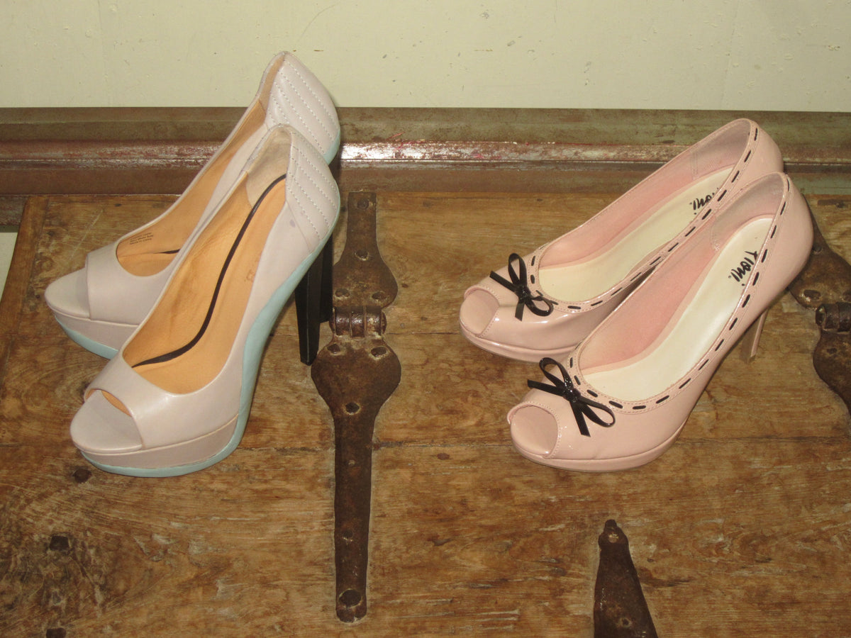 Pink Ribbon Peep Toe Pumps / Pale Grey Peep Toe Platform Pumps