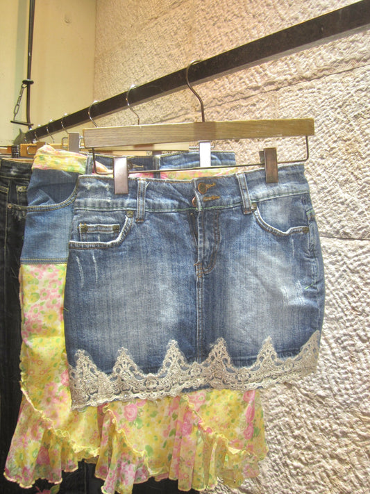 Y2K lace mini denim skirt