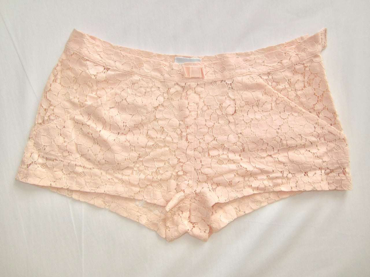 La perla vintage lace short pants